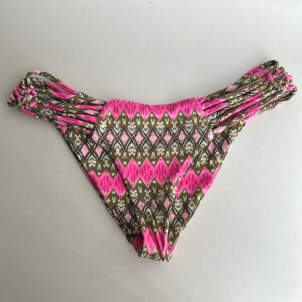 Frankie’s Bikinis Bottoms